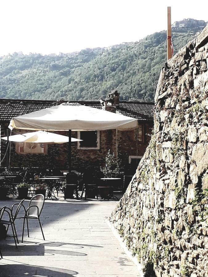 Moki Apricale Villa Luaran gambar